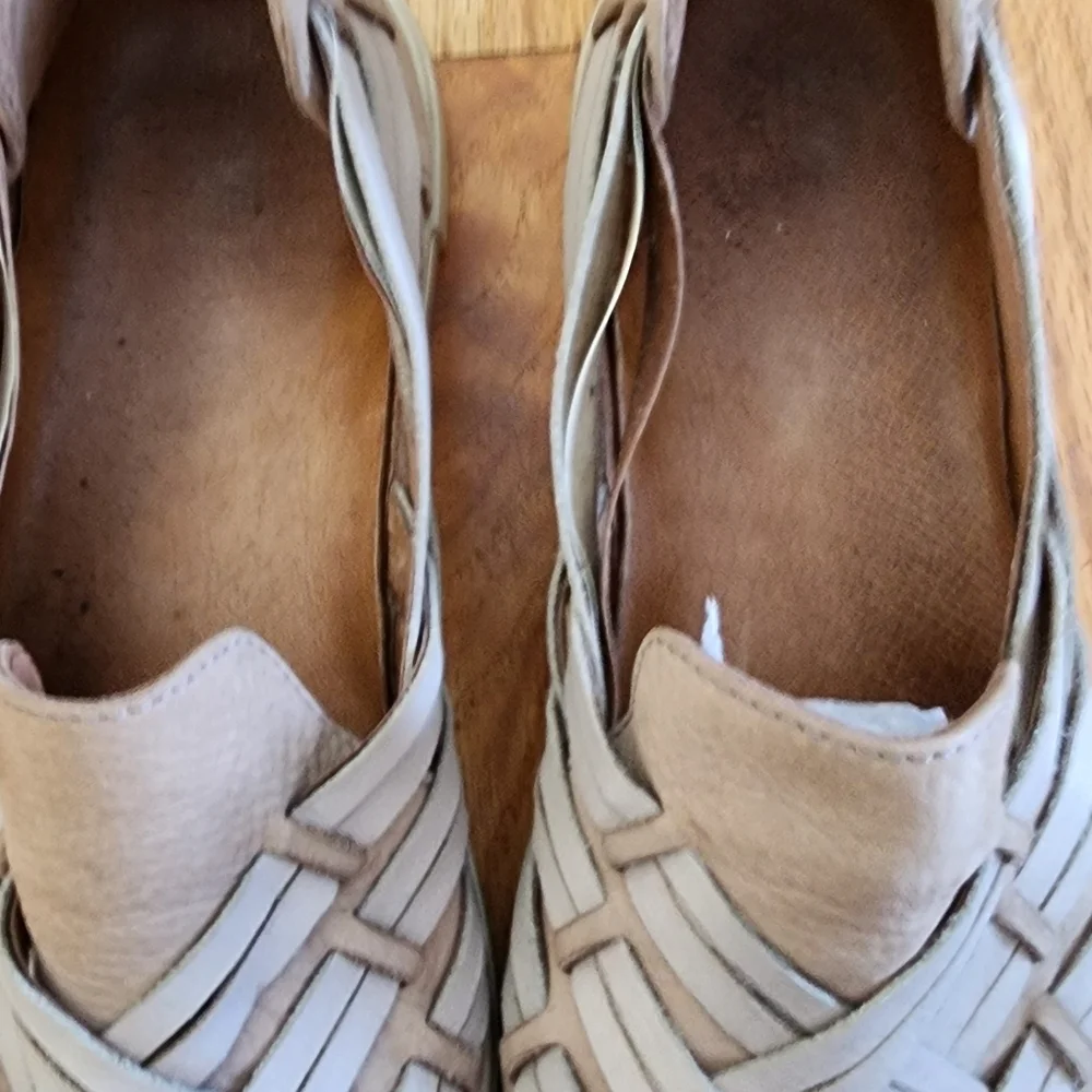 Frye IVY Huarache Size 8 Women Slip On Shoe Sneaker Leather Woven Tan Gray Beach